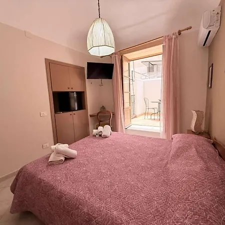 Casa Cinema Paradiso 4* Cefalú